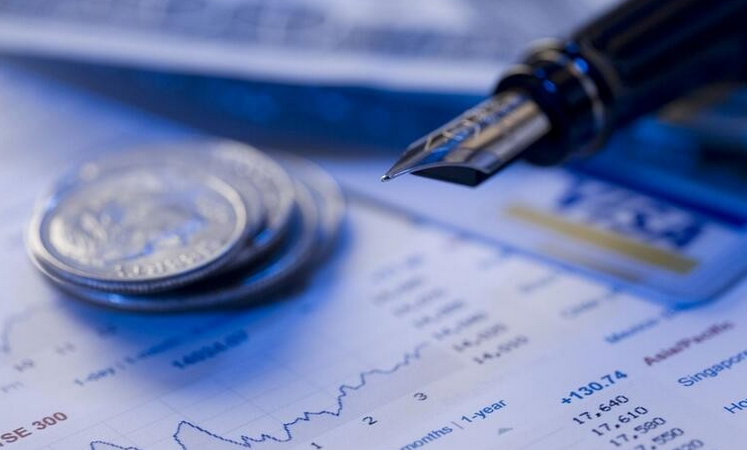 使用評(píng)論來(lái)改進(jìn)內(nèi)容和產(chǎn)品信息