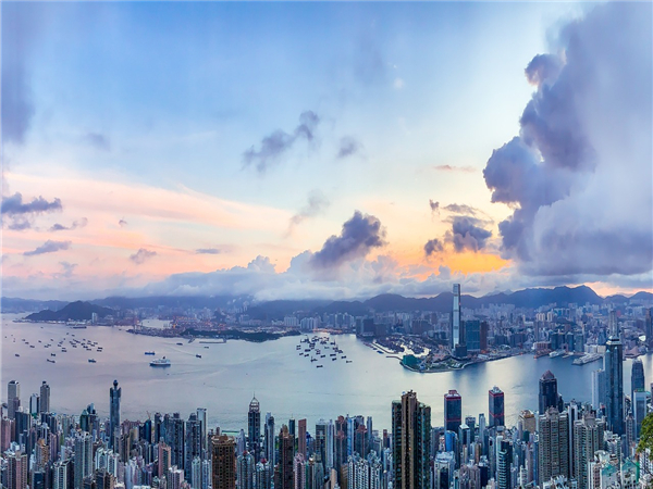 香港是內(nèi)地企業(yè)對外直接投資的主要目的地